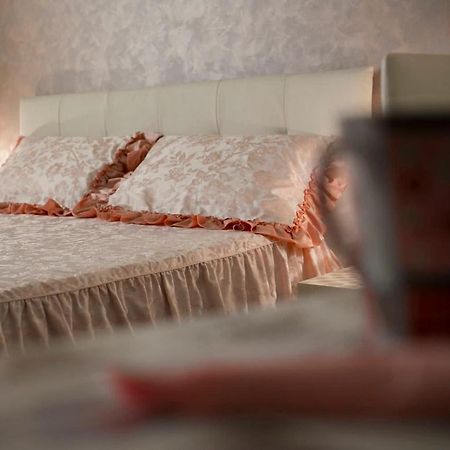 La Casa Di Pimpi Acomodação com café da manhã Desenzano del Garda Exterior foto