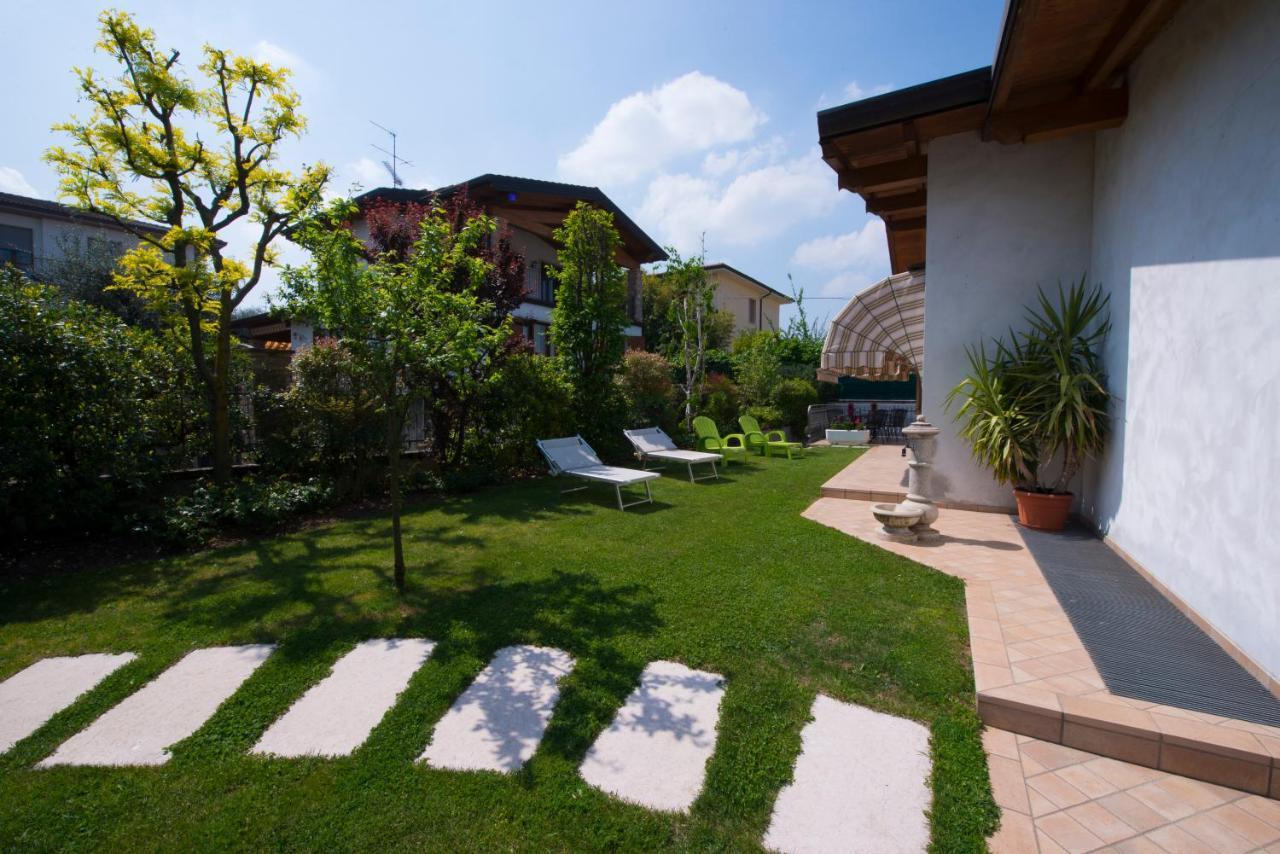 La Casa Di Pimpi Acomodação com café da manhã Desenzano del Garda Exterior foto